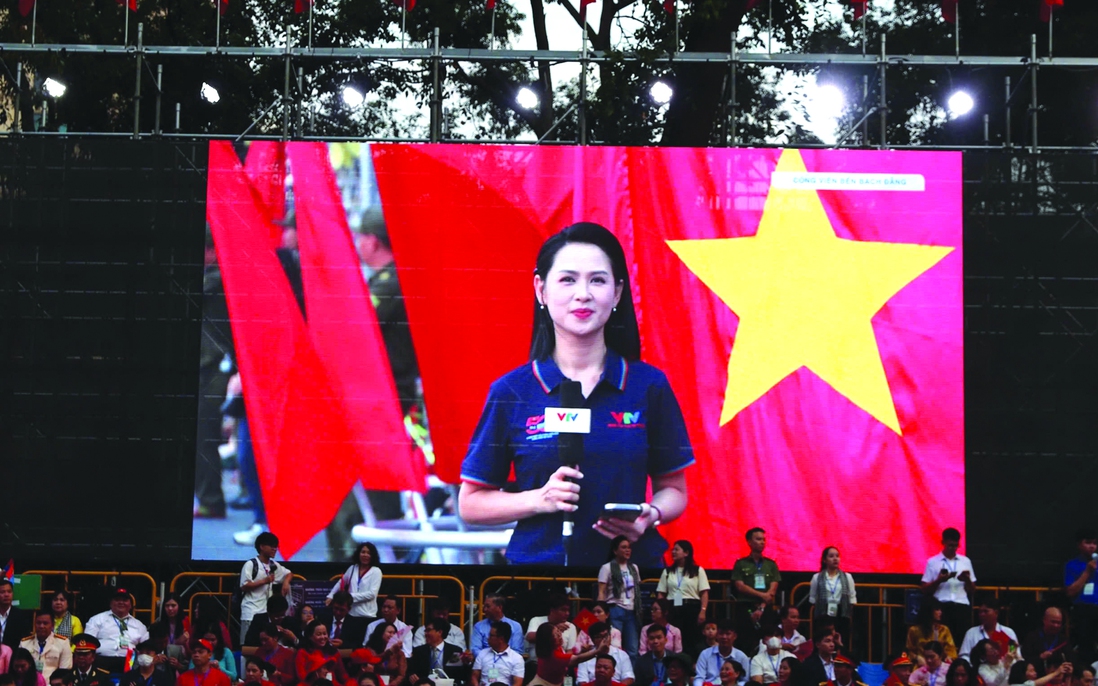 Biên tập viên Thúy Hằng: Biết ơn và yêu nghề báo