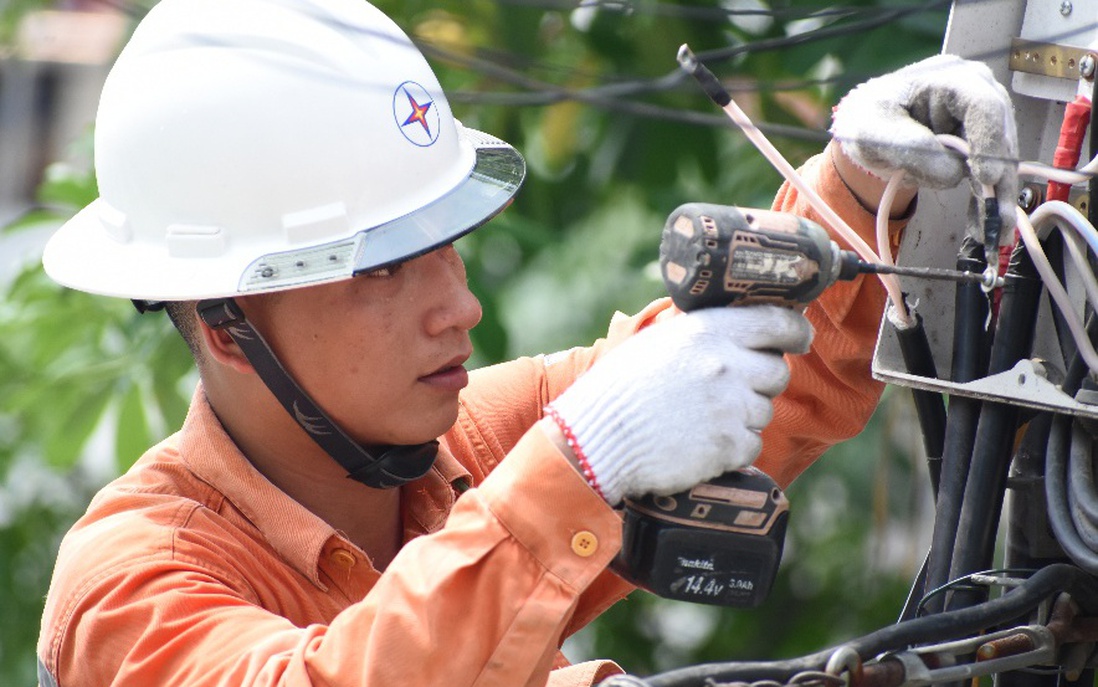 EVN Hà Nội nỗ lực vận hành, đảm bảo cấp điện cao điểm hè 2025