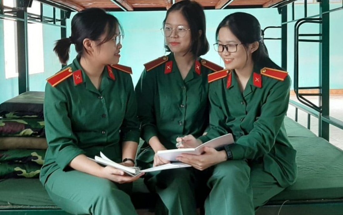 "Nữ sinh thi vào trường quân sự phải cân nhắc thật kỹ"