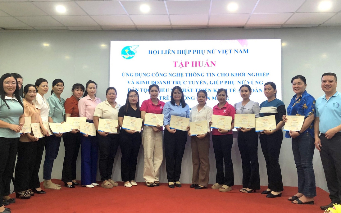 Sóc Trăng: Tập huấn giúp phụ nữ dân tộc thiểu số phát triển kinh tế an toàn trên không gian mạng