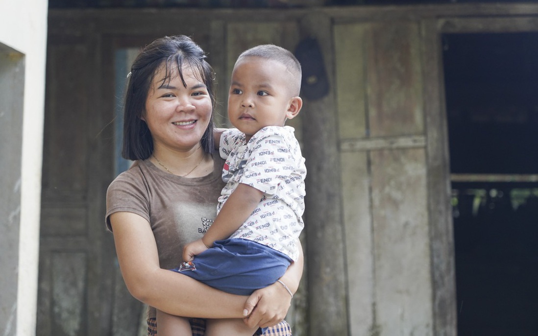 Ánh sáng thông tin trong hành trình thay đổi của phụ nữ dân tộc Chứt