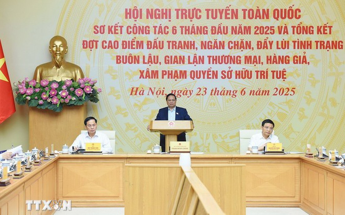 Thủ tướng: Mỗi ngày đều là cao điểm chống buôn lậu, hàng giả