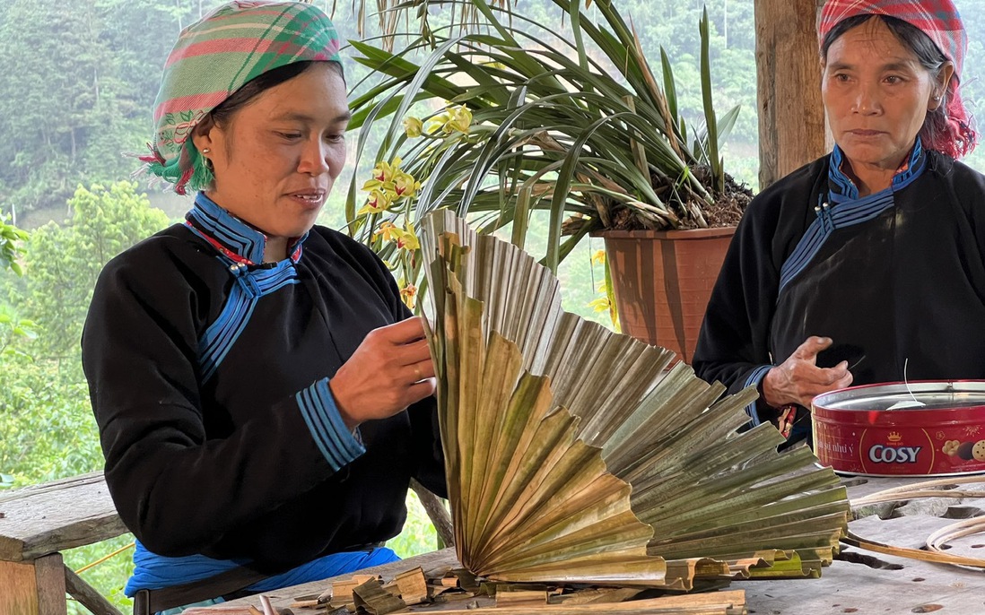 Ở lại bản phát triển nghề truyền thống