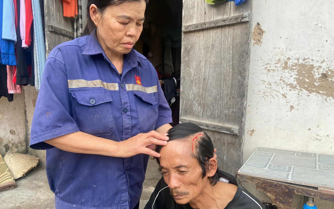 Lâm cảnh khốn cùng vì chồng bị tai nạn, con trai trầm cảm, người phụ nữ cầu xin sự giúp đỡ