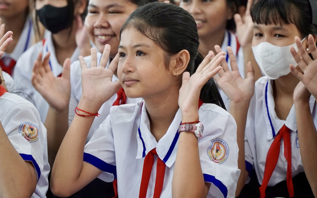 Sóc Trăng: Phát huy vai trò của sách và truyền thông trong công tác bình đẳng giới