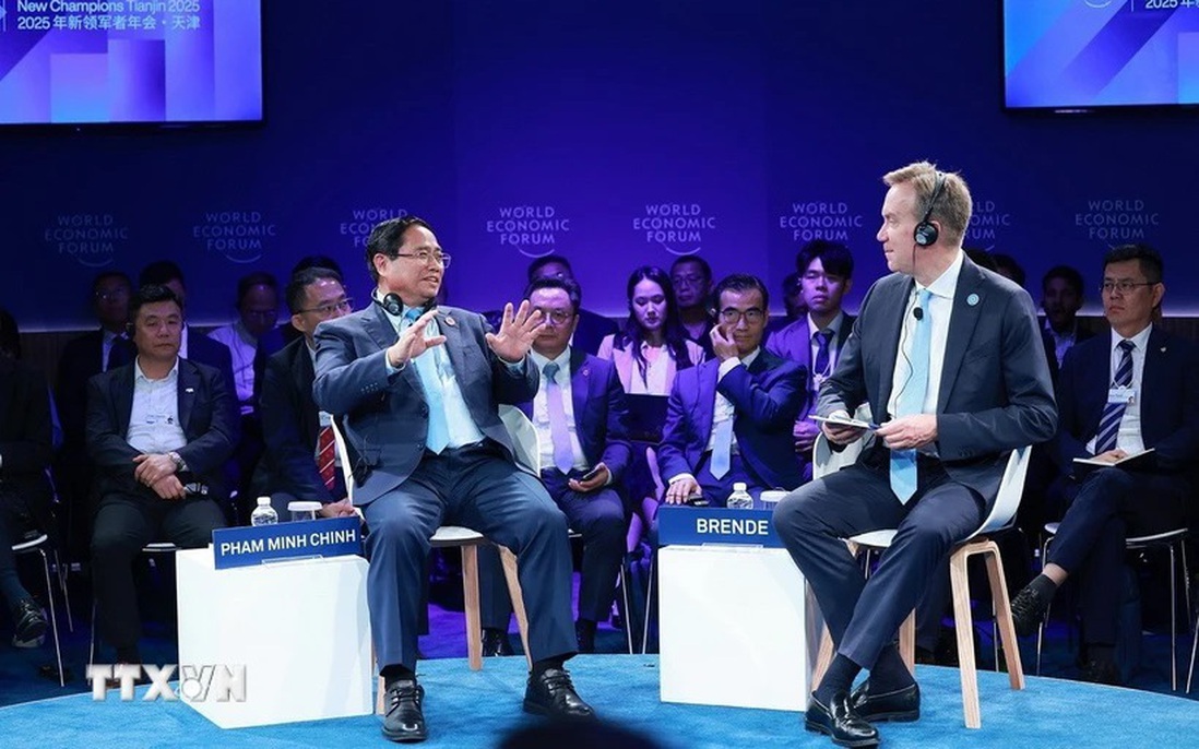 Thủ tướng Phạm Minh Chính đối thoại chính sách tại Hội nghị WEF Thiên Tân