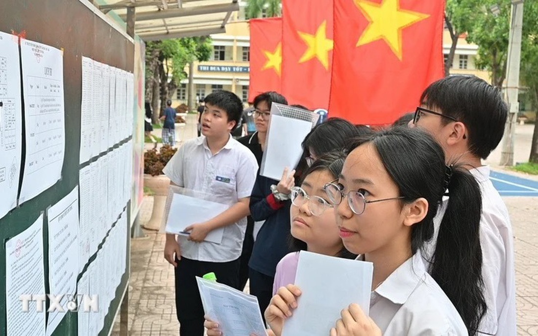 Điểm chuẩn thi tuyển vào lớp 10 công lập Thành phố Hồ Chí Minh giảm