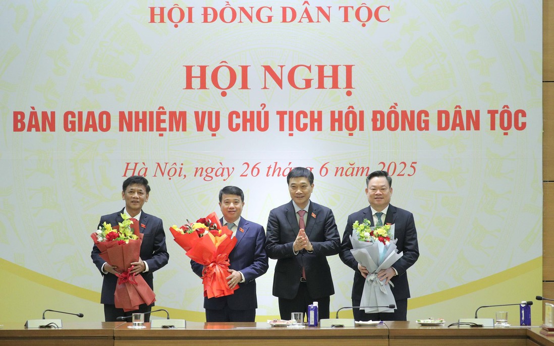 2 Ủy viên Trung ương được bầu giữ chức vụ mới