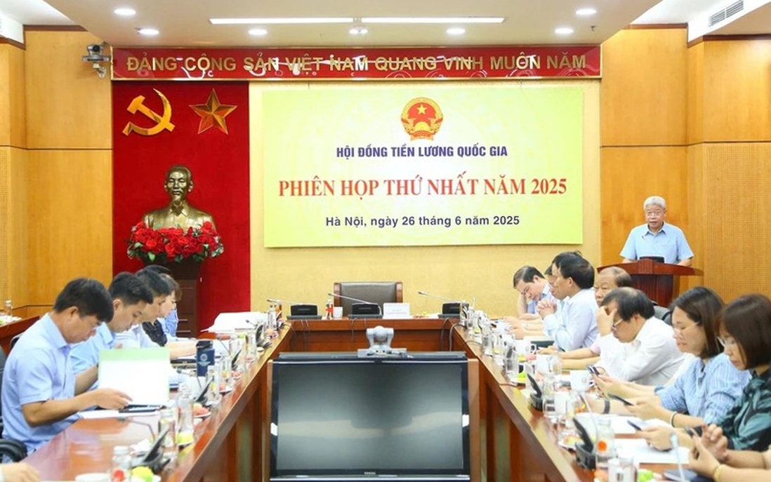 Đề xuất 2 phương án tăng lương tối thiểu vùng