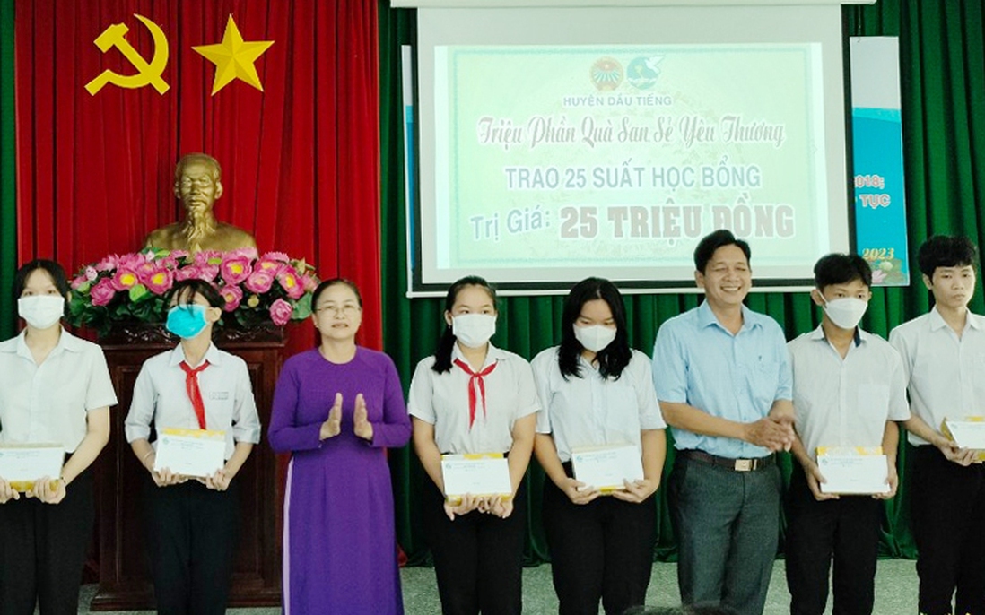 Chú trọng chăm sóc đời sống phụ nữ và trẻ em dân tộc thiểu số tại Dầu Tiếng