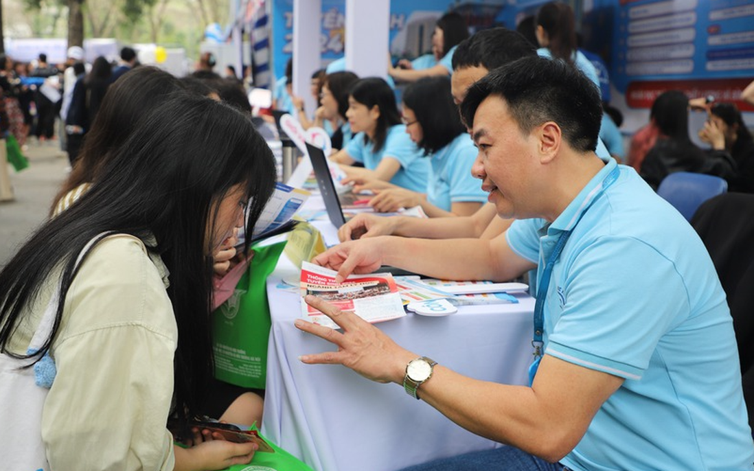 Sinh viên mệt mỏi vì học nhầm ngành