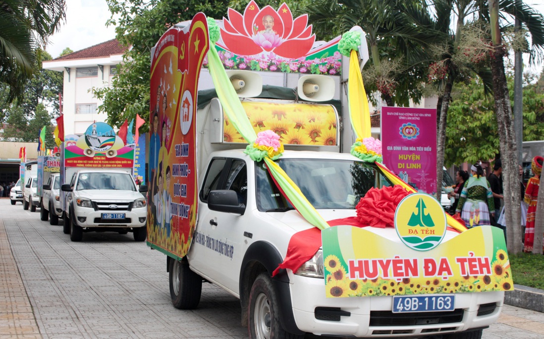 Đẩy lùi bạo lực gia đình để xây dựng xã hội văn minh