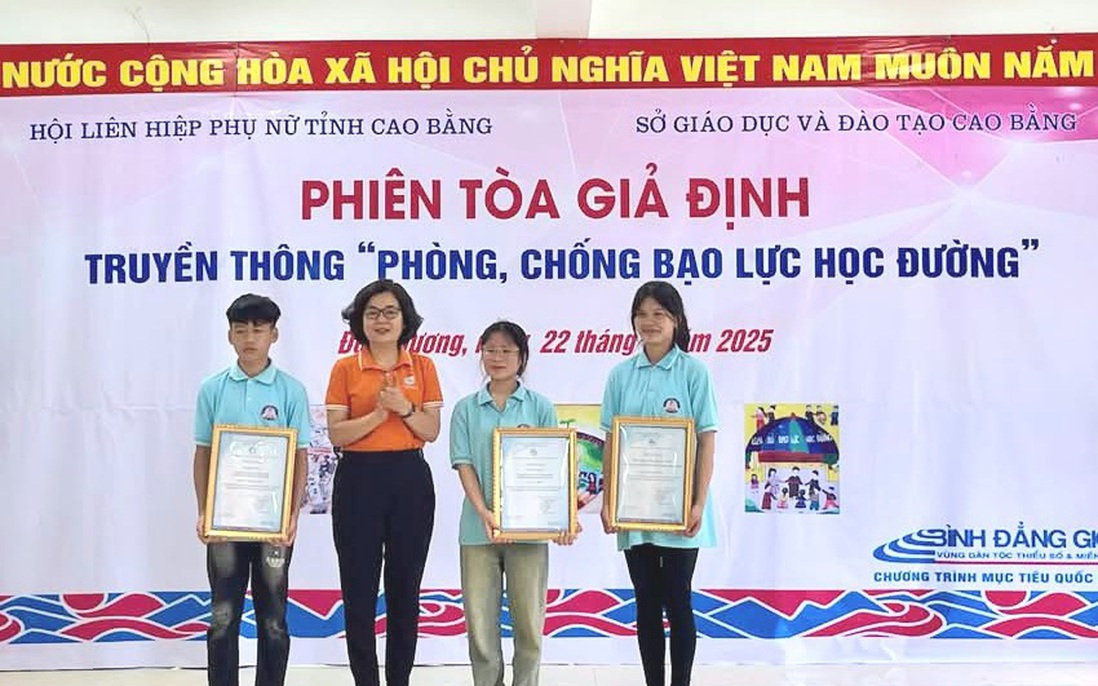 Hội LHPN Cao Bằng truyền thông "Phòng, chống bạo lực học đường"