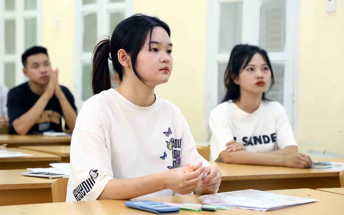Đột ngột bỏ xét tuyển khối C: Các trường đại học có vi phạm quy chế thi?