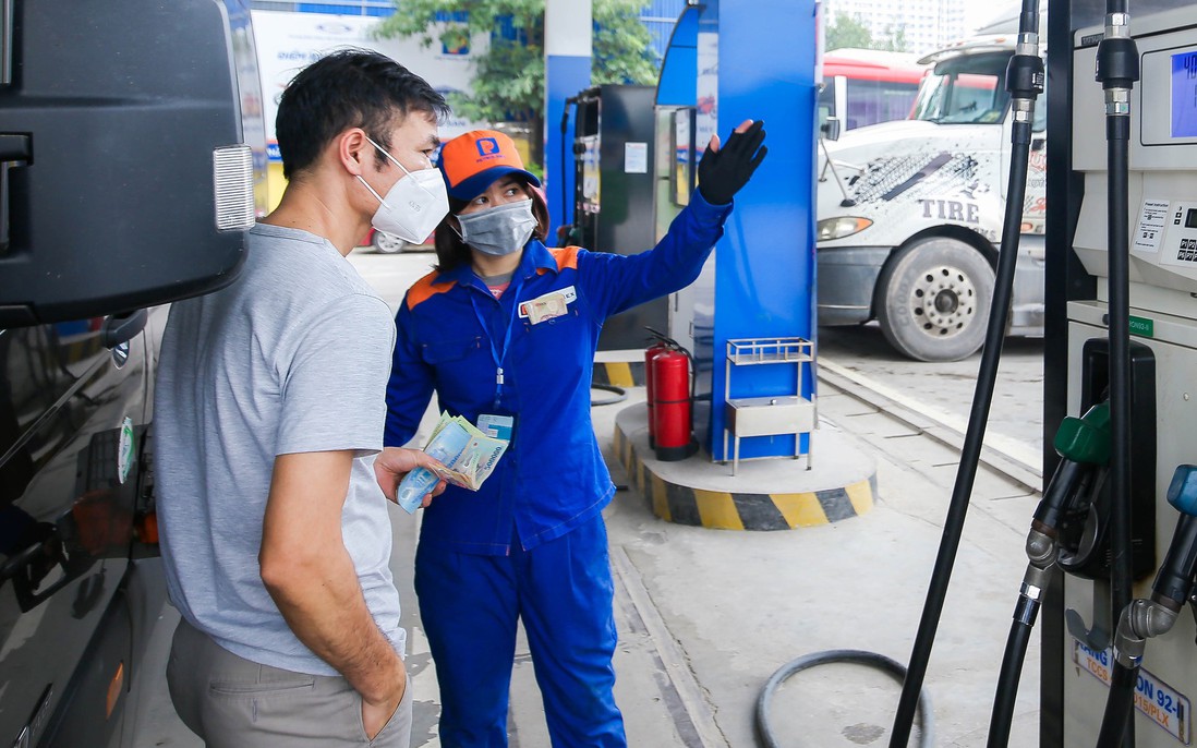 Giá xăng dầu tăng nhẹ