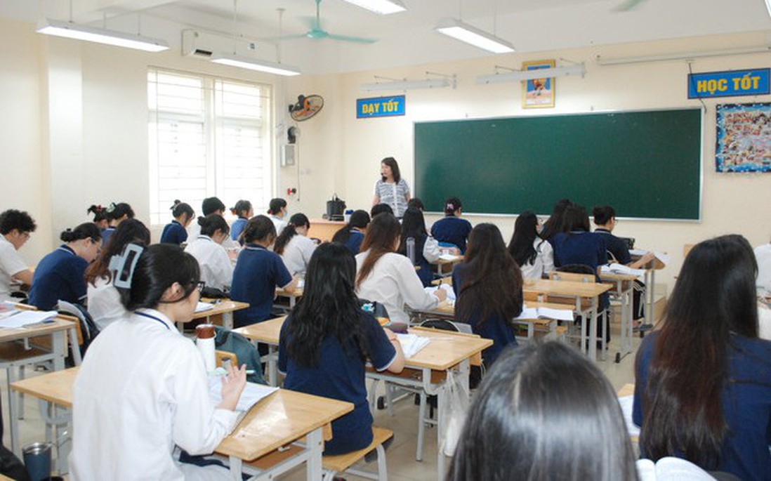 Trường đột ngột bỏ tổ hợp C00: Lộ lỗ hổng quy chế tuyển sinh đại học