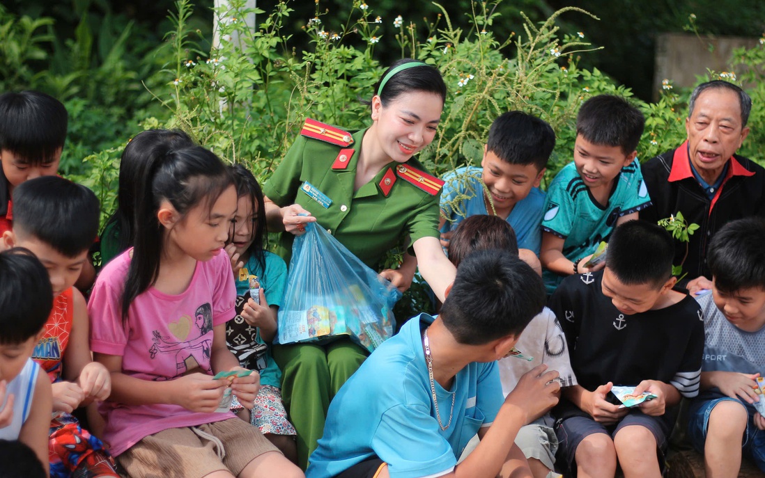 Nữ thiếu tá Công an vì cuộc sống bình yên của người dân và trẻ em dân tộc thiểu số