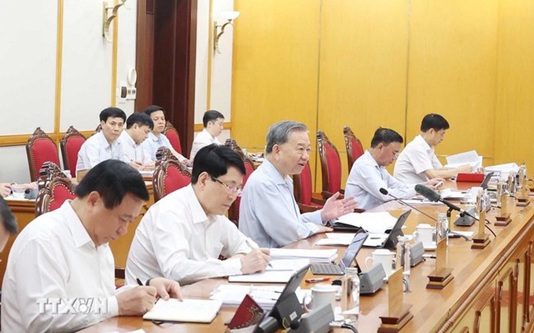 Kết luận số 163-KL/TW của Bộ Chính trị, Ban Bí thư về thực hiện một số nội dung, nhiệm vụ khi sắp xếp tổ chức bộ máy và đơn vị hành chính