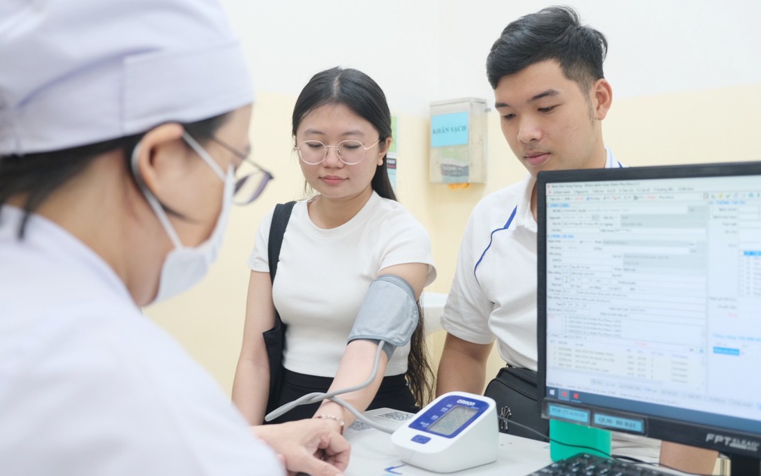 Trẻ khỏe, sinh sớm vì tương lai chính mình và giống nòi