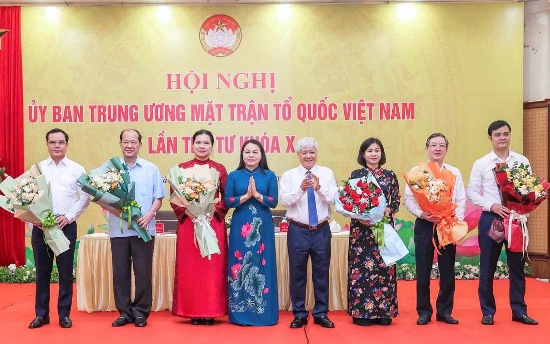 Hiệp thương cử 6 vị là Phó Chủ tịch Ủy ban Trung ương Mặt trận Tổ quốc Việt Nam
