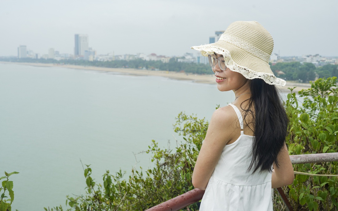 Lan Châu - Hòn đảo "bừng tỉnh" giữa mùa du lịch Cửa Lò