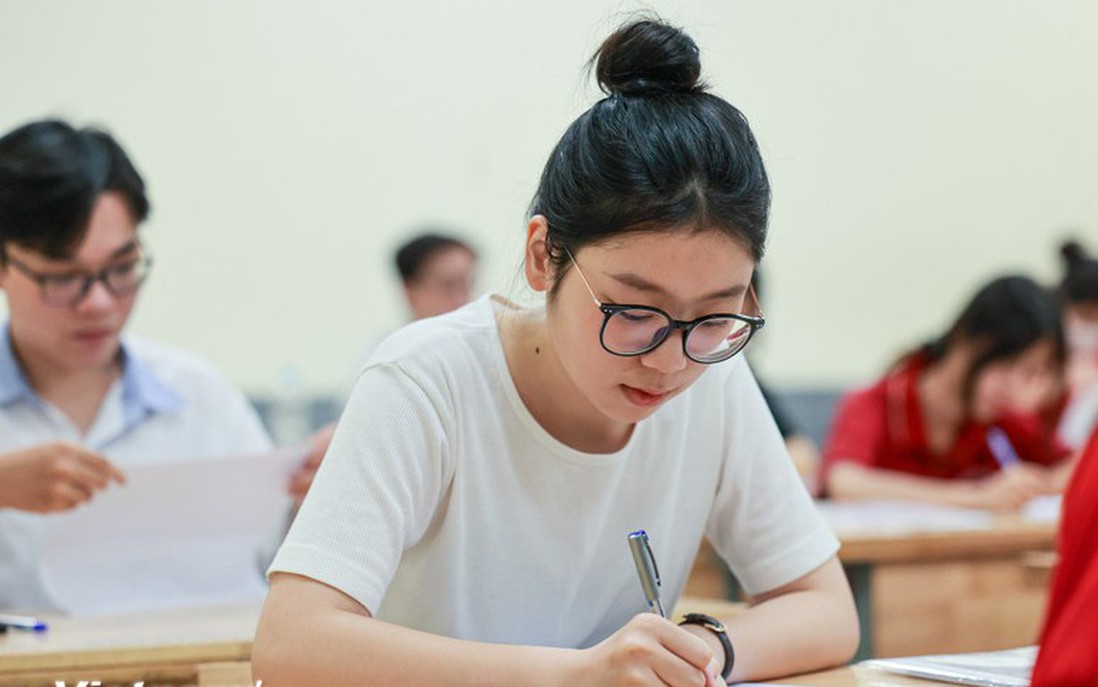 Phổ điểm các môn kỳ thi Tốt nghiệp THPT năm 2025