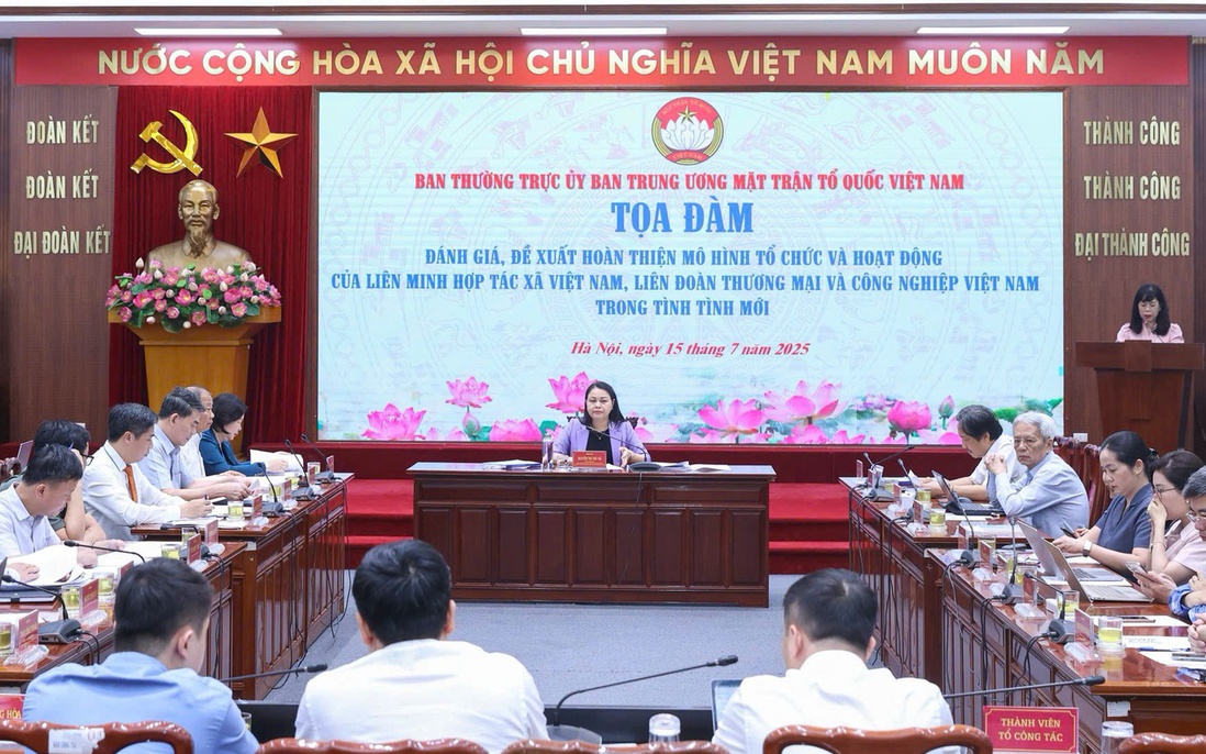 Đánh giá, đề xuất hoàn thiện mô hình tổ chức, hoạt động của các tổ chức hội được Đảng, Nhà nước giao nhiệm vụ