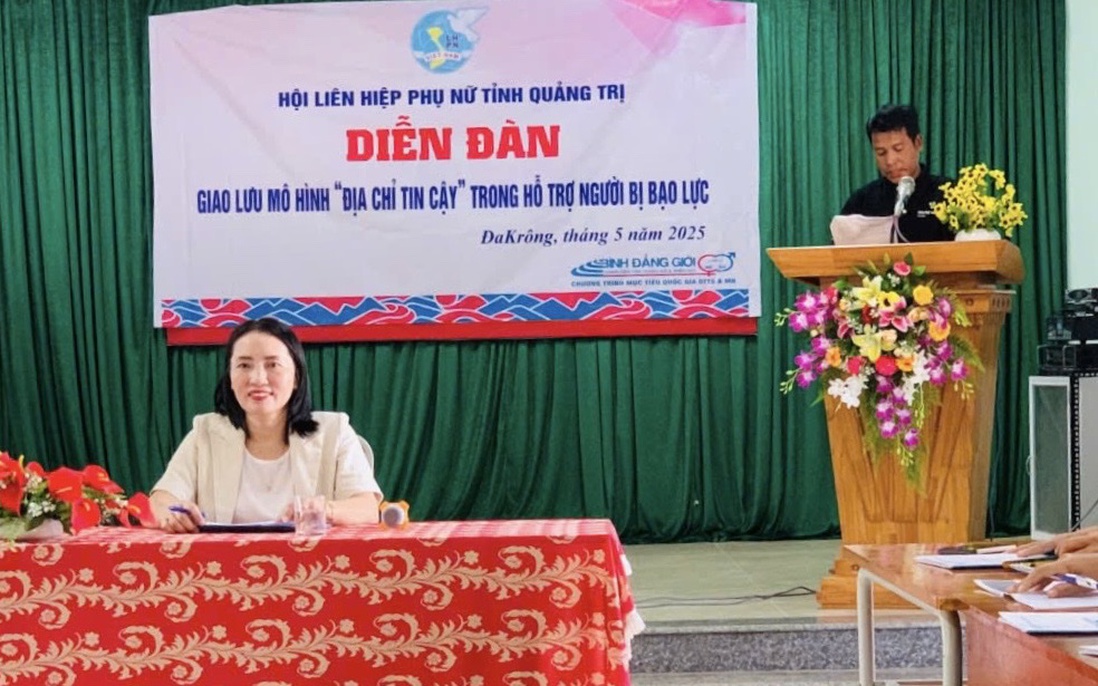 Người xây dựng những mái ấm không bạo lực nơi bản làng vùng biên