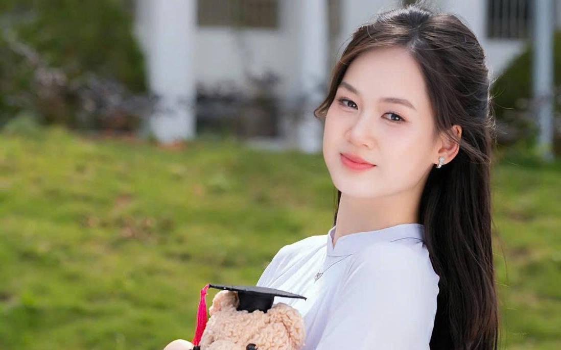 Nữ thủ khoa 30 điểm khối A00 thường xuyên tham gia các hoạt động cộng đồng