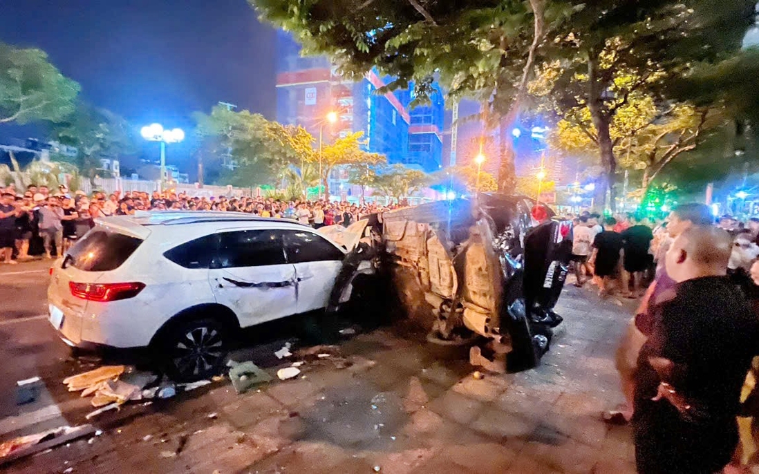 Liên tiếp các vụ ô tô gây tai nạn nghiêm trọng: Cần làm gì để hạn chế "xe điên"?