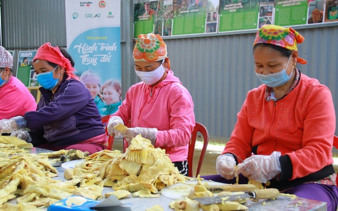 Không biết đọc tiếng phổ thông, có được pháp luật bảo vệ khi ký văn bản bất lợi?