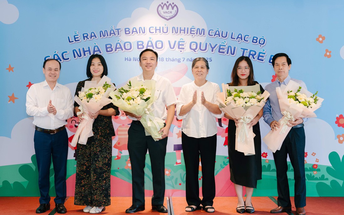 Ra mắt Câu lạc bộ "Các nhà báo bảo vệ quyền trẻ em"