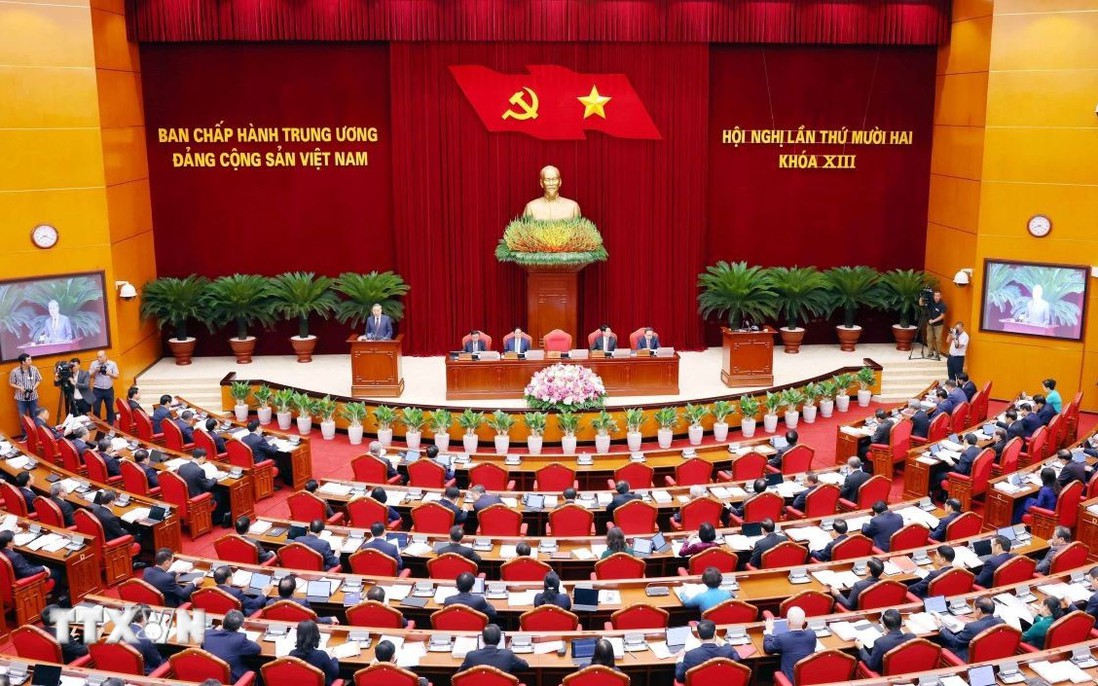 Thông báo Hội nghị lần thứ 12 Ban Chấp hành Trung ương Đảng khóa XIII