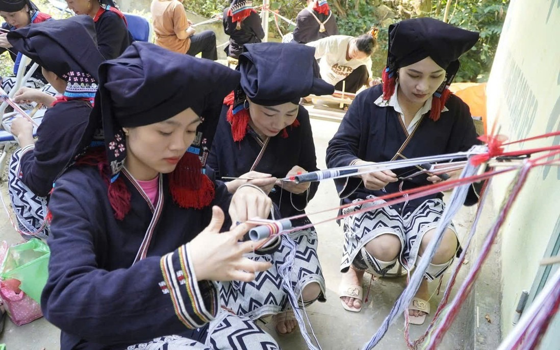 Bạo lực với phụ nữ dân tộc thiểu số: Kìm hãm sự phát triển của cả cộng đồng và quốc gia