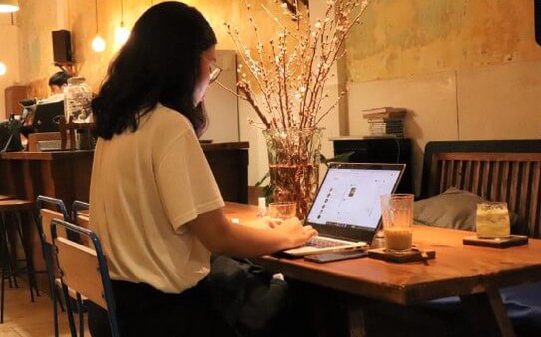 Phía sau câu chuyện "khách gọi 1 đồ uống rồi ngồi làm việc cả ngày" khiến chủ quán cafe đau đầu