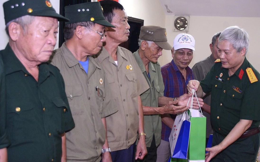 Chương trình "Còn mãi với thời gian" tri ân các thương binh, liệt sĩ