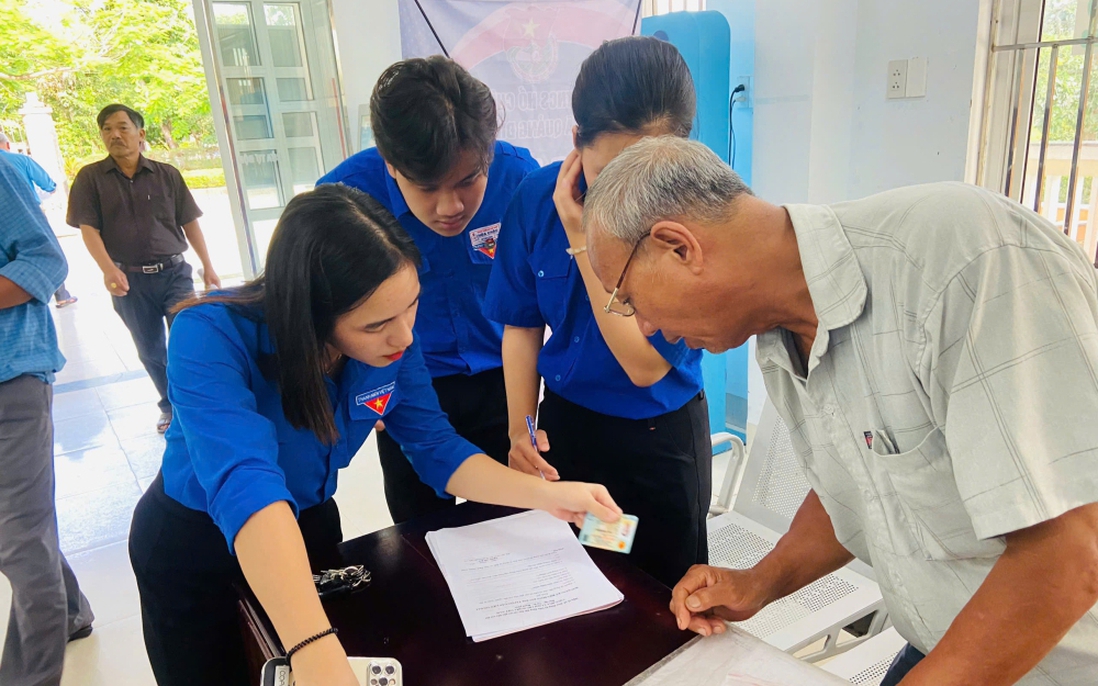 Quảng Trị: Thanh niên xã Quảng Điền đồng hành cùng chính quyền xây dựng nông thôn mới nâng cao