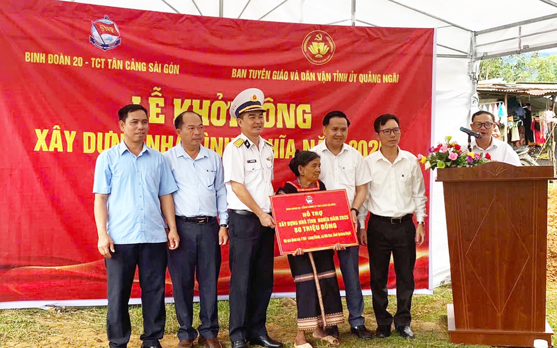 Khởi công xây dựng 2 nhà tình nghĩa cho phụ nữ dân tộc ở Quảng Ngãi