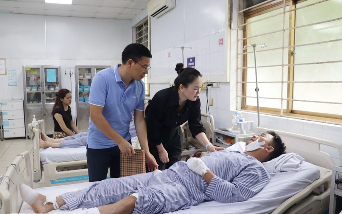 Khẩn trương tạm ứng bồi thường khách hàng gặp nạn trên tàu Vịnh Xanh 58
