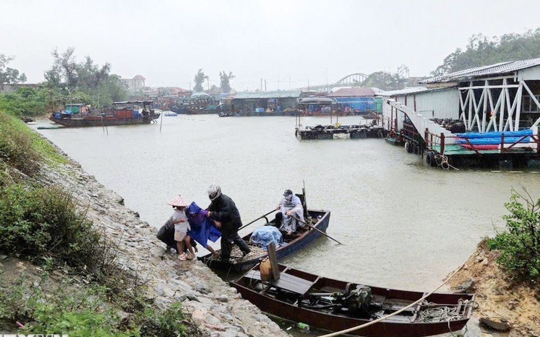 Ứng phó bão số 3: Hàng loạt địa phương sơ tán người dân ở khu vực có nguy cơ bị ngập sâu