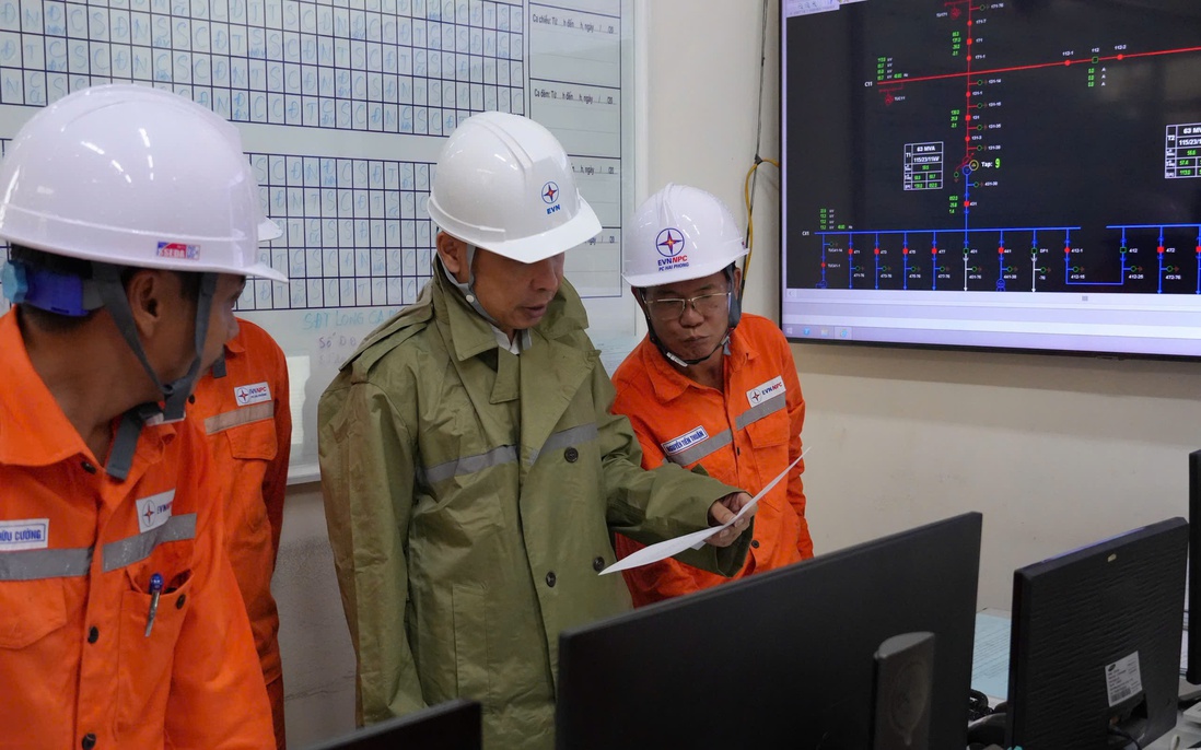Điện lực miền Bắc chủ động triển khai phương án ứng phó với bão số 3 theo phương châm “4 tại chỗ”