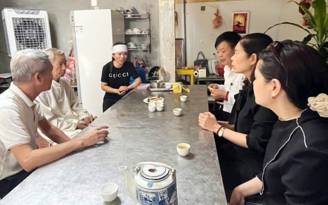 MTTQ TP Hà Nội thăm hỏi, chia buồn với gia đình nạn nhân vụ lật tàu Vịnh Xanh 58