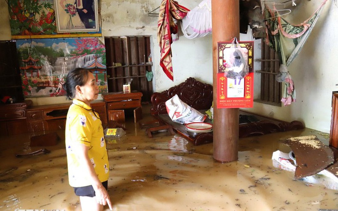 Nghệ An: Lũ lớn dâng cao vượt mốc lịch sử, nhiều bản làng bị chia cắt, cô lập