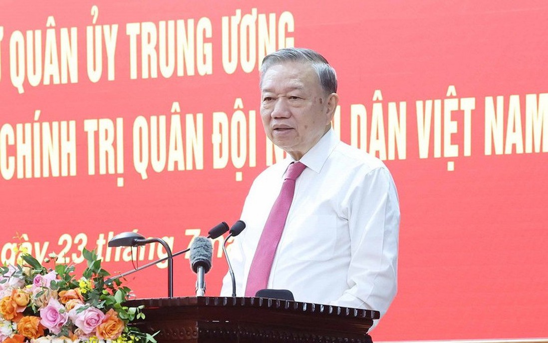 Tổng Bí thư: Xây dựng Quân đội vững mạnh về chính trị, gắn bó máu thịt với nhân dân