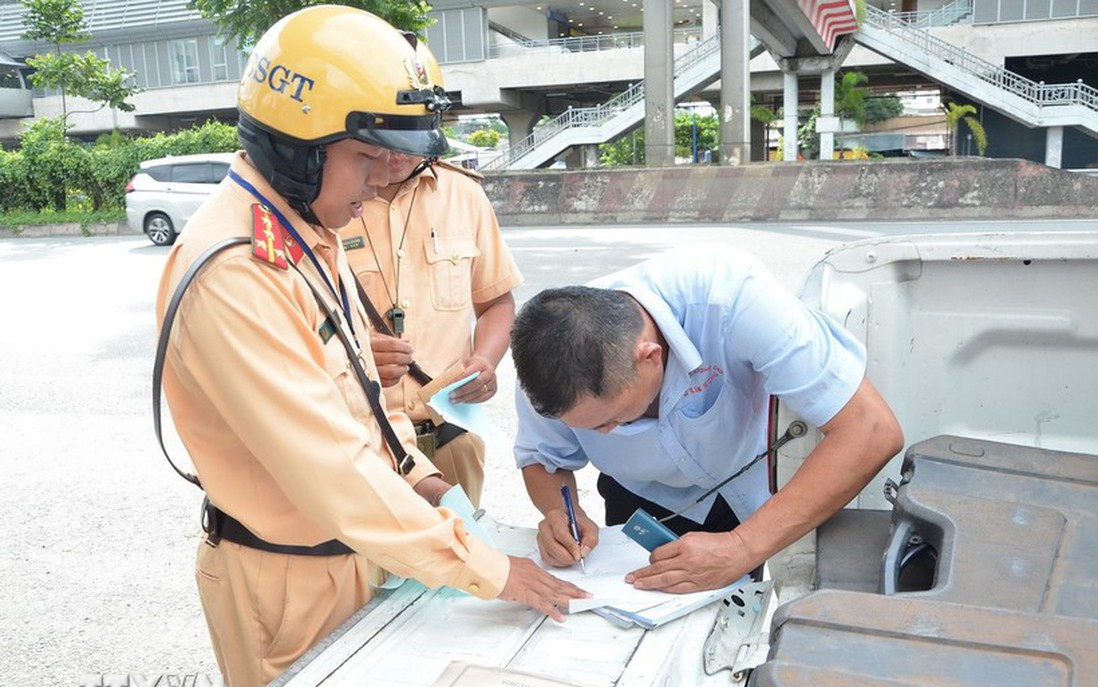 TPHCM, Đồng Nai mở cao điểm xử lý vi phạm an toàn giao thông