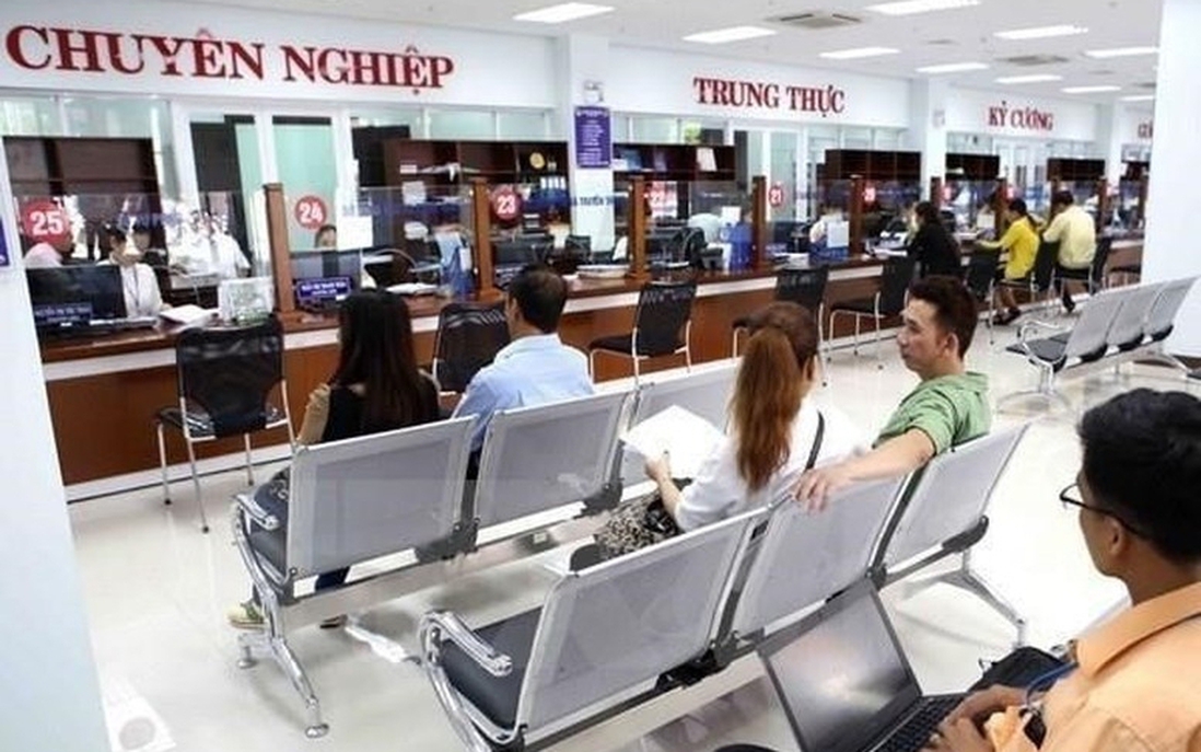 Hoàn thiện thủ tục hành chính phân cấp cho địa phương, bảo đảm sản xuất, kinh doanh thông suốt