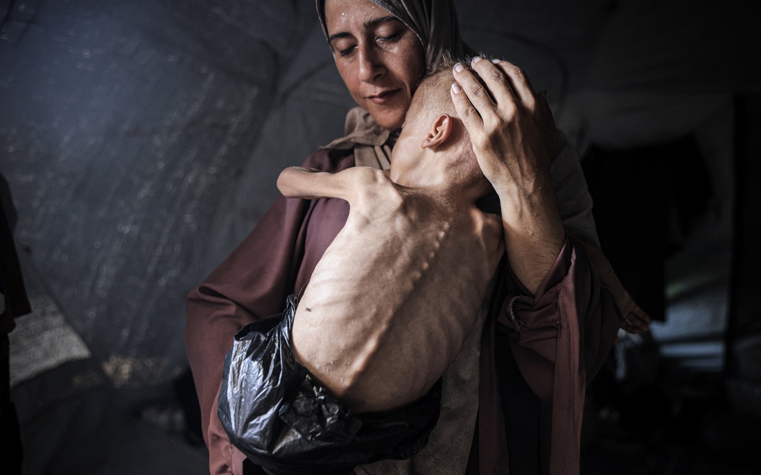 1/3 người dân ở Gaza không có gì ăn trong nhiều ngày, hàng chục người đã chết đói