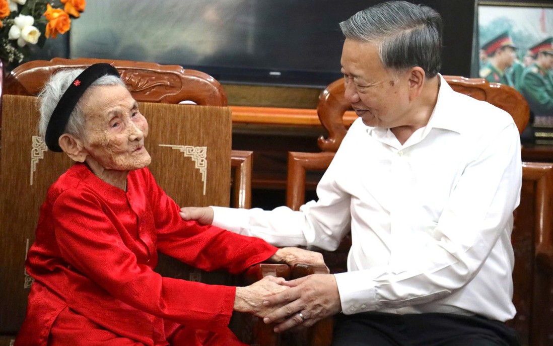 Mẹ Việt Nam Anh hùng Lê Thị Sáu: "Chỉ cần đất nước yên bình là mẹ mãn nguyện rồi"