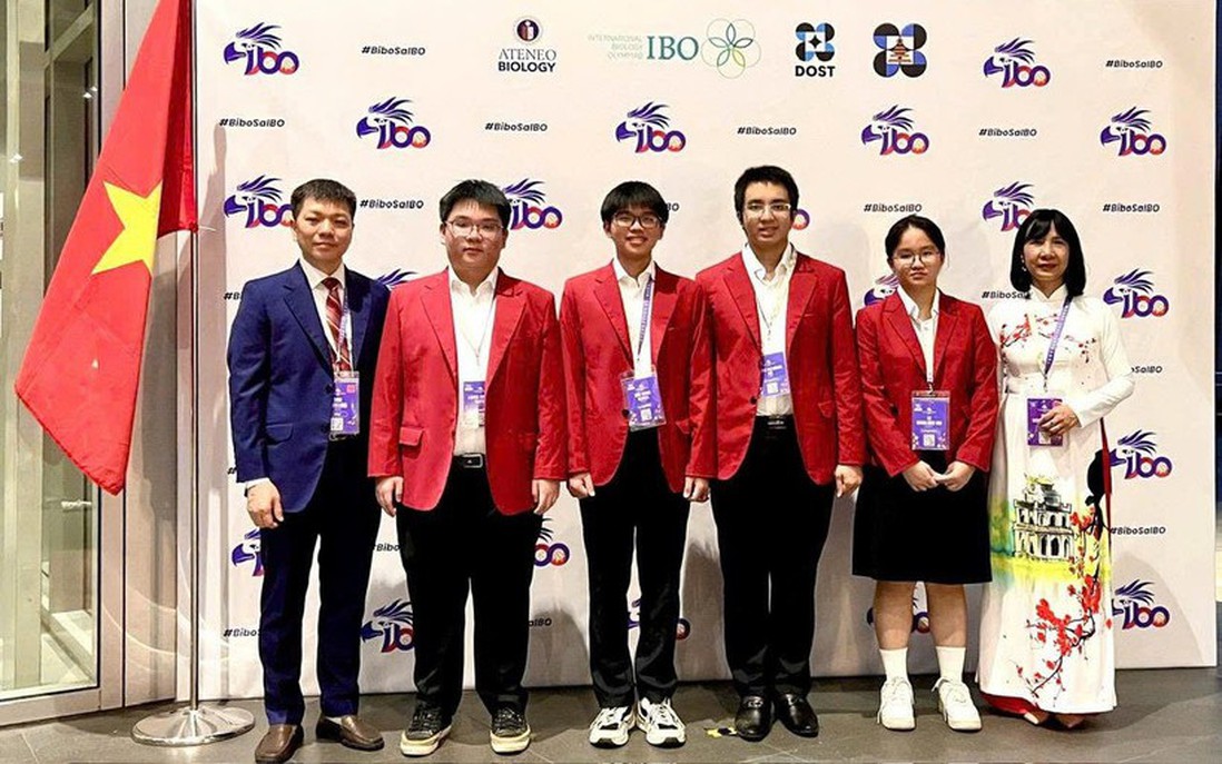 Việt Nam lọt tốp 10 đội đạt thành tích xuất sắc nhất Olympic Sinh học quốc tế