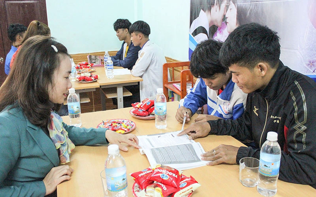 Tảo hôn và vòng luẩn quẩn nghèo đói, tổn thương